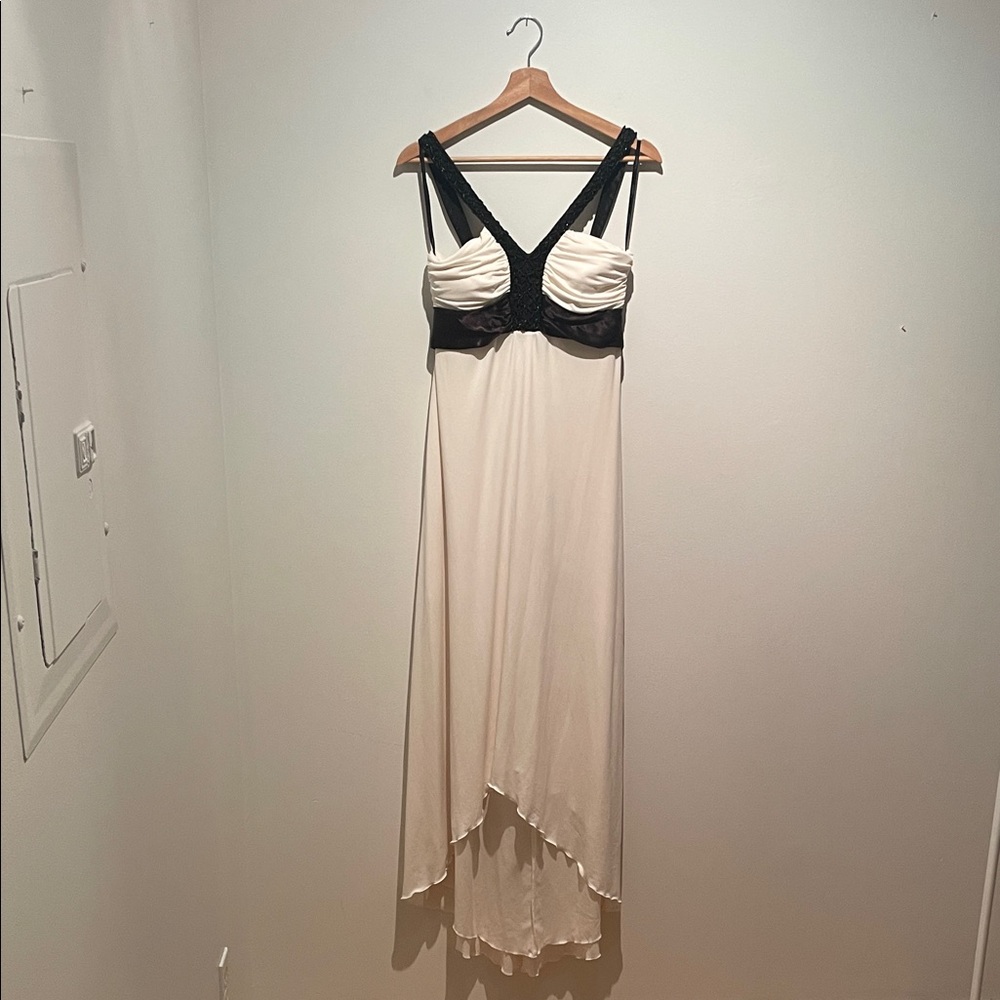 Elegant Black and Cream Formal Women's Dress